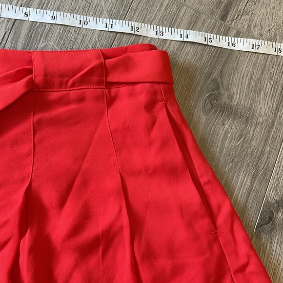 Sunday Best Westley Belted Red Pleated Lined Short with Pockets . - Picture 5 of 8